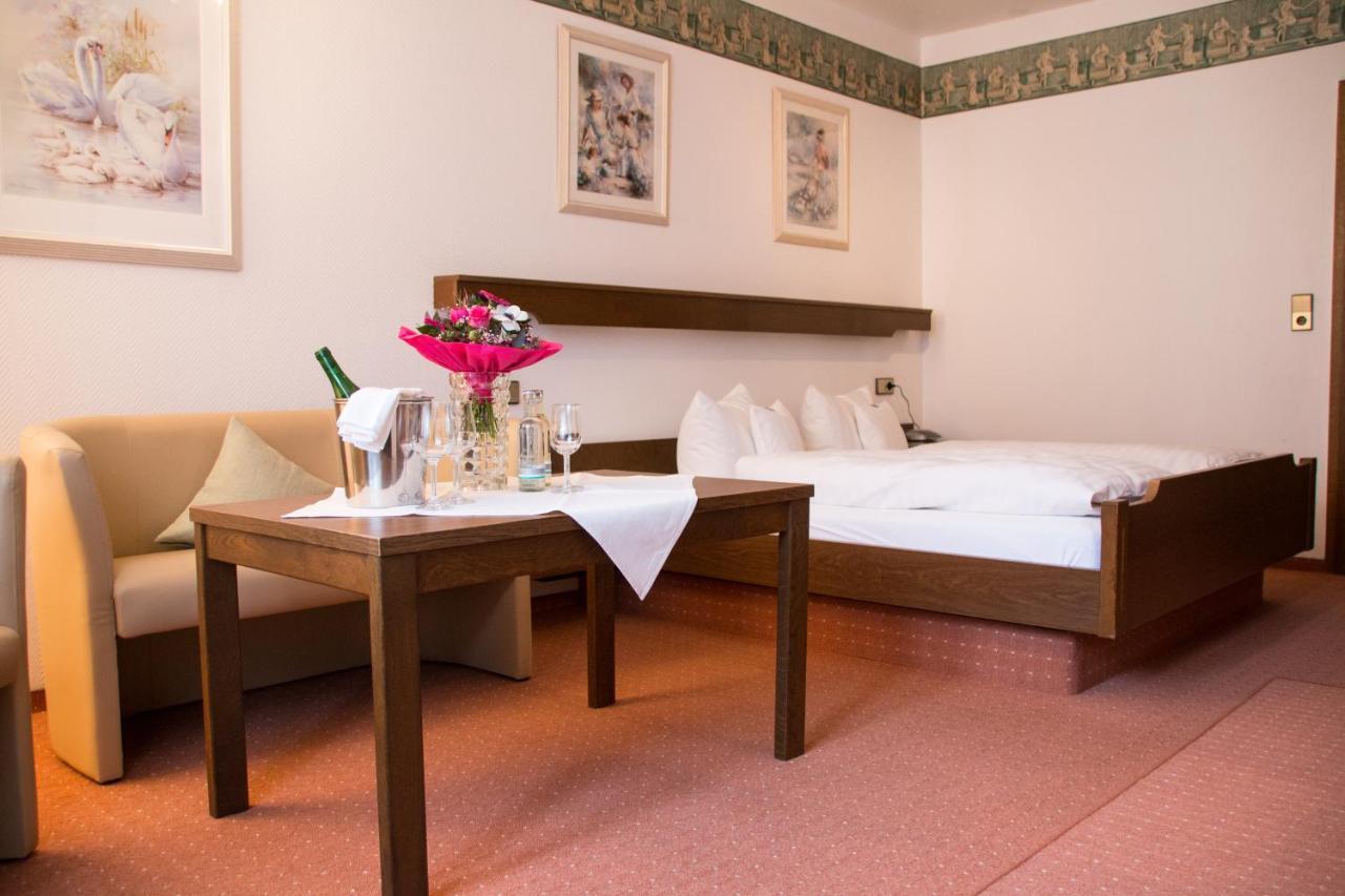 Hotel Rheingraf Kamp-Bornhofen Bagian luar foto
